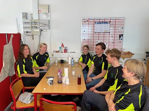 Omkring bordet